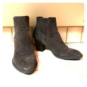 Size 8 Dolce Vita booties